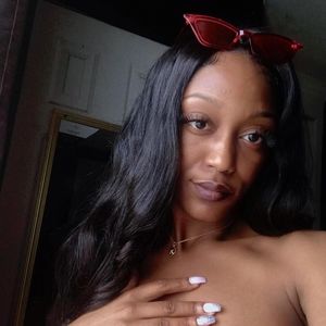 Meet your Posher, Binesha